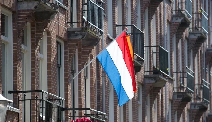 PokerStars-BWin Ordered to Refund Players Losses PokerStars-BWin Ordered to Refund Players Losses