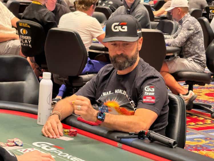 Negreanu2025a