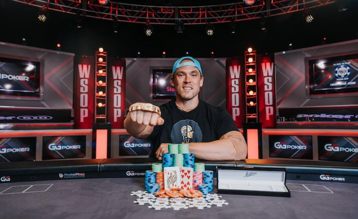Alex Foxen’s Net Worth & Poker Career Earnings