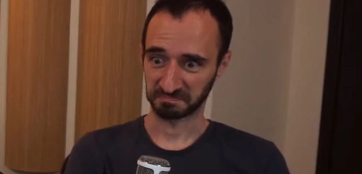 High-Stakes Crushers Clash Over Advice to Avoid Microstakes Poker